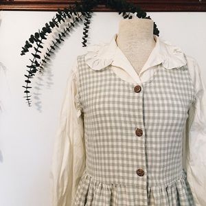 Eddie Bauer Scalloped Collared Shirt